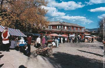 Lijiang Market Square